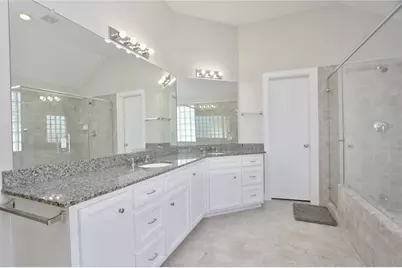 3614 Main Plaza Drive, Houston, TX 77025 - Photo 10