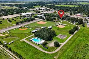 3027 Poppy St, Needville, TX 77461 - Photo 2