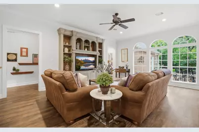103 Quiet Oak Circle, The Woodlands, TX 77381 - Photo 10