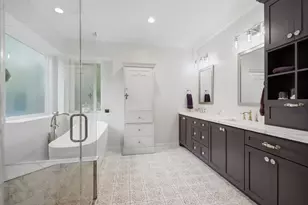 103 Quiet Oak Cir, The Woodlands, TX 77381 - Photo 22