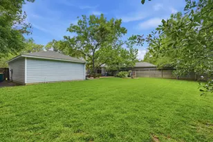 103 Quiet Oak Cir, The Woodlands, TX 77381 - Photo 40