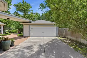 103 Quiet Oak Cir, The Woodlands, TX 77381 - Photo 34