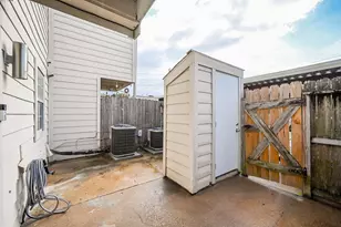 3901 Woodchase Dr, Houston, TX 77042 - Photo 20