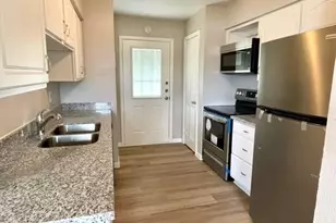 1914 Larrabee St, Seabrook, TX 77586 - Photo 6