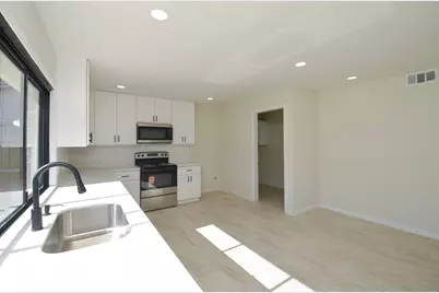 2119 Mustang Springs Drive, Missouri City, TX 77459 - Photo 8