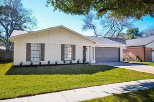 2119 Mustang Springs Dr, Missouri City, TX 77459 - Photo 1