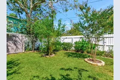 2608 Ursuline Street, Galveston, TX 77550 - Photo 32
