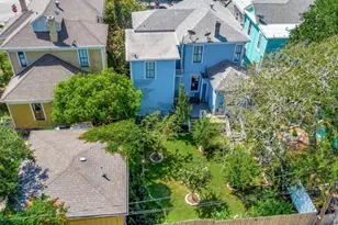 2608 Ursuline St, Galveston, TX 77550 - Photo 34