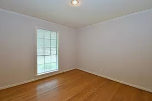 5103 Briarbend Dr, Houston, TX 77035 - Photo 4