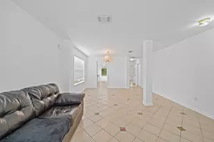 9742 Kingsville Park Dr, Houston, TX 77083 - Photo 8