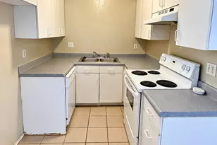 4714 Oleander St, Bacliff, TX 77518 - Photo 6