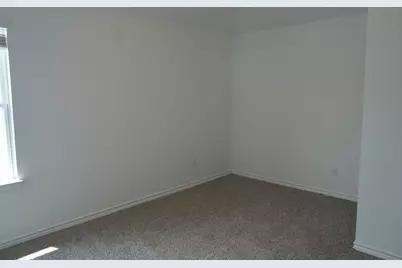 508 Oak Chase Avenue, Dayton, TX 77535 - Photo 16