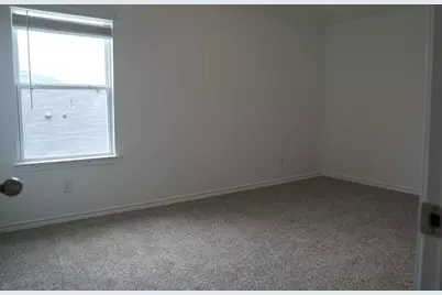 508 Oak Chase Avenue, Dayton, TX 77535 - Photo 24