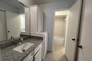 11500 Meadow Ln, Houston, TX 77477 - Photo 14