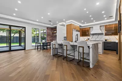 11823 Memorial Drive, Houston, TX 77024 - Photo 6