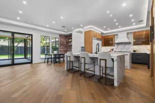11823 Memorial Dr, Houston, TX 77024 - Photo 6