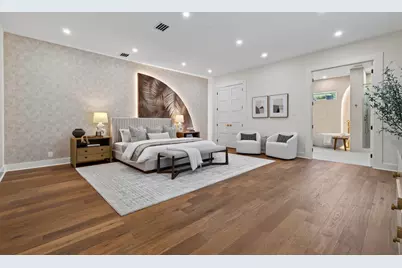 11823 Memorial Drive, Houston, TX 77024 - Photo 10