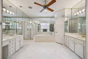 2125 Bering Dr, Houston, TX 77057 - Photo 20