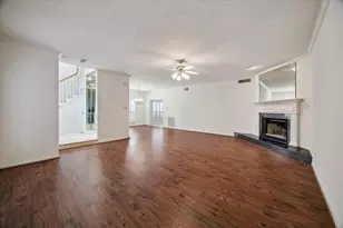 2125 Bering Dr, Houston, TX 77057 - Photo 6