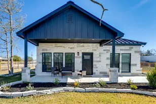 310 Sweet Gum Ln, Somerville, TX 77879 - Photo 2