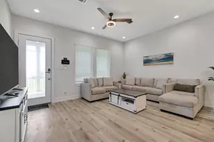 18515 Shaman Dr, Galveston, TX 77554 - Photo 4
