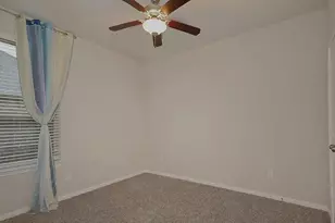 14215 Irvine Rnch Trl, Conroe, TX 77384 - Photo 12