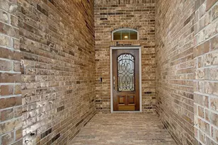 14215 Irvine Rnch Trl, Conroe, TX 77384 - Photo 4