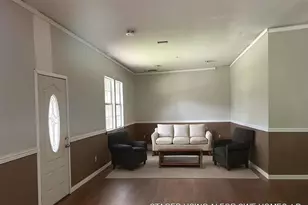 206 Grayson St, Teague, TX 75860 - Photo 4