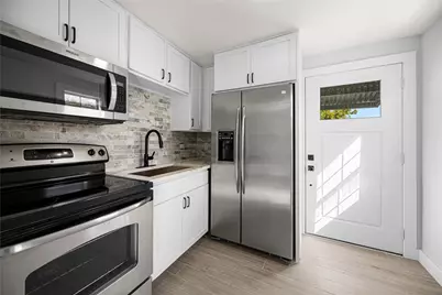 3229 Holman Street #4, Houston, TX 77004 - Photo 12