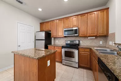 1742 Pepper Hill Lane, Sugar Land, TX 77479 - Photo 6