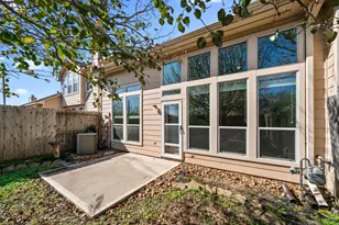 1742 Pepper Hill Ln, Sugar Land, TX 77479 - Photo 16