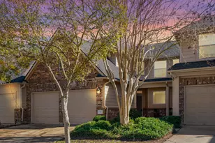 1742 Pepper Hill Ln, Sugar Land, TX 77479 - Photo 2