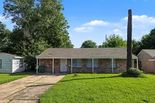 5427 Willow Glen Dr, Houston, TX 77033 - Photo 18