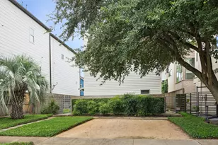 2309 Park St, Houston, TX 77019 - Photo 2