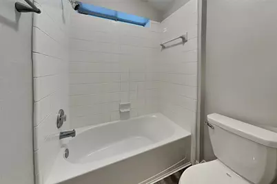 10931 S Falls Terrace, Houston, TX 77095 - Photo 16