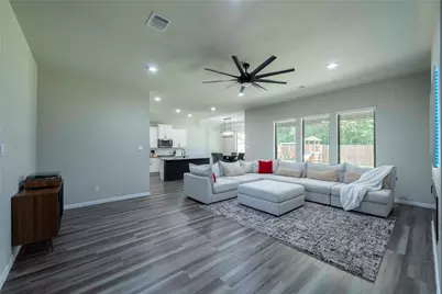 31302 Raleigh Creek Drive, Tomball, TX 77375 - Photo 2