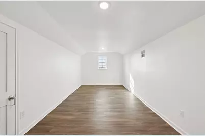 6935 W Holiday Street, Hitchcock, TX 77563 - Photo 12