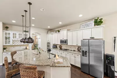 51 Tioga Place, The Woodlands, TX 77375 - Photo 14