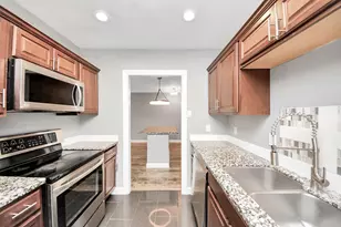 2224 S Piney Point Rd, Houston, TX 77063 - Photo 10