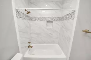 2224 S Piney Point Rd, Houston, TX 77063 - Photo 22
