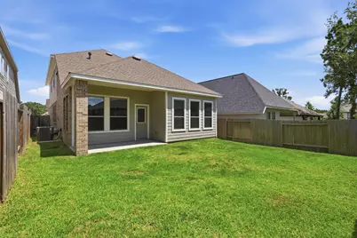 313 Rise Ln, Montgomery, TX 77316 - Photo 2