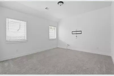 313 Rise Ln, Montgomery, TX 77316 - Photo 14
