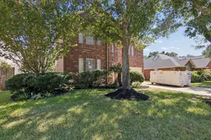 17603 Fairgrove Park Dr, Houston, TX 77095 - Photo 2