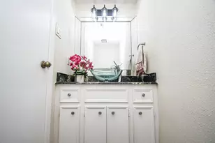 9360 Briar Forest Dr, Houston, TX 77063 - Photo 4