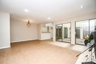 9360 Briar Forest Dr, Houston, TX 77063 - Photo 14