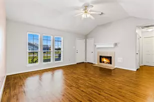 1060 Yaupon Cove Dr, Onalaska, TX 77360 - Photo 2