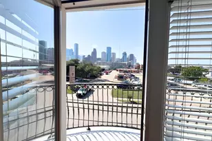 1304 Dart St, Houston, TX 77007 - Photo 2