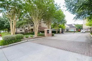 12707 Boheme Dr, Houston, TX 77024 - Photo 2