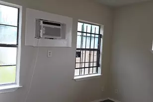 242 Bolden St, Houston, TX 77029 - Photo 4