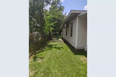 242 Bolden Street, Houston, TX 77029 - Photo 20